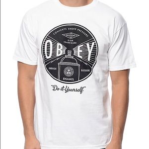 Men’s Obey t-shirt (L)